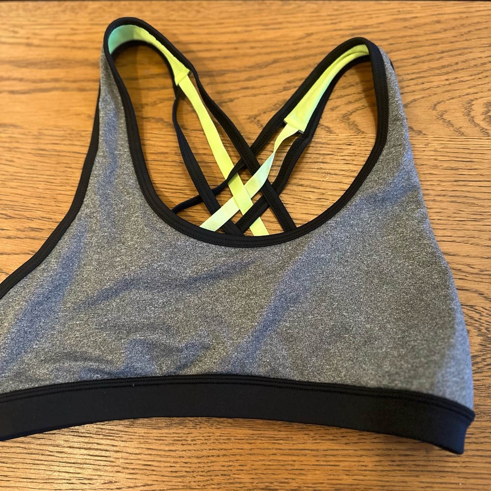Sports Bra bundle - Size Small - Picture 6 of 12